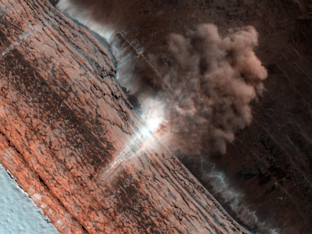 Avalanche on Mars