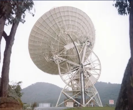 Apollo tracking station